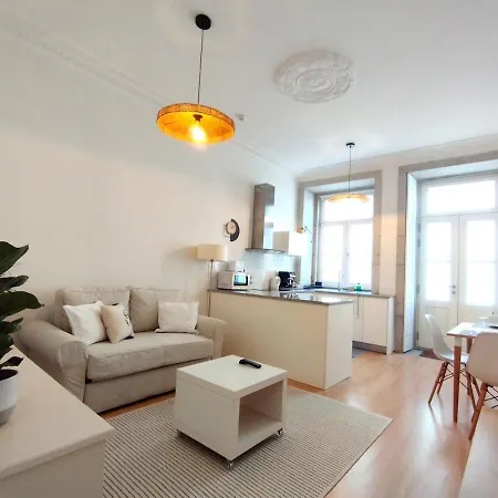 Elegant Duplex, Wifi, Center Apartment *