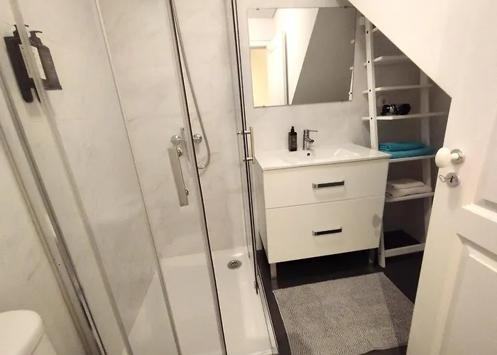 アパート Elegant Duplex, Wifi, Center *